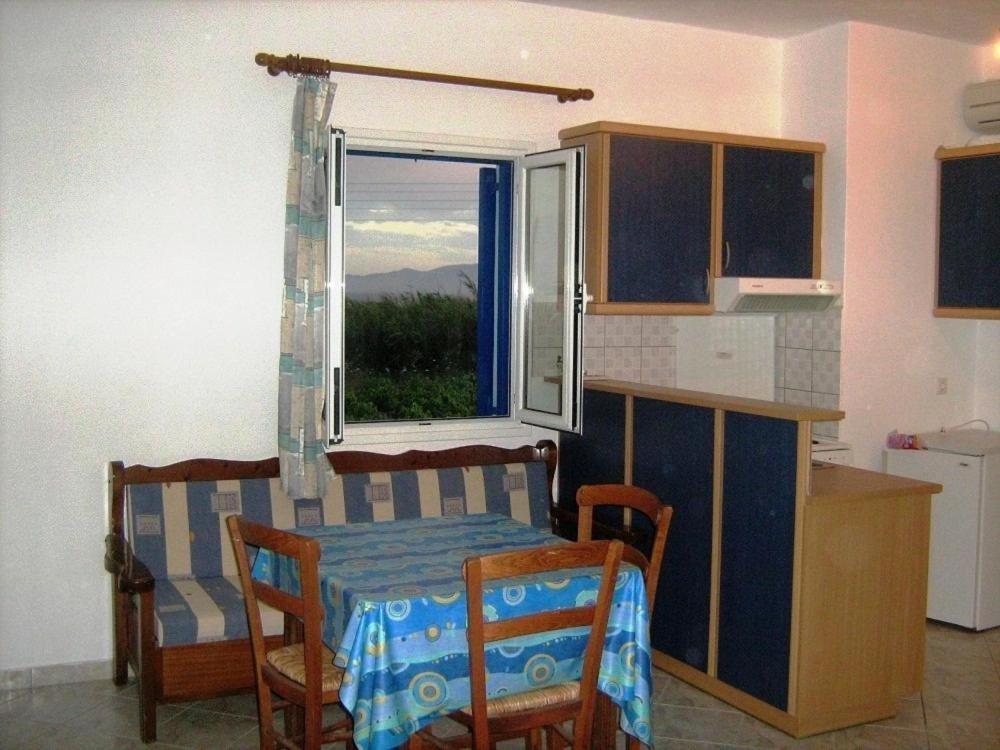 Palmos Self-Catering Apartment With Sea View Kastrákion Buitenkant foto
